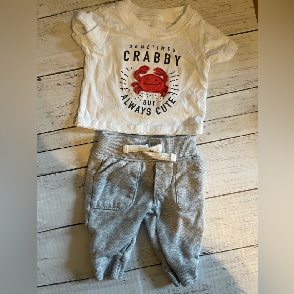 Baby Boy 2 Piece Set - Carters (Size NB)